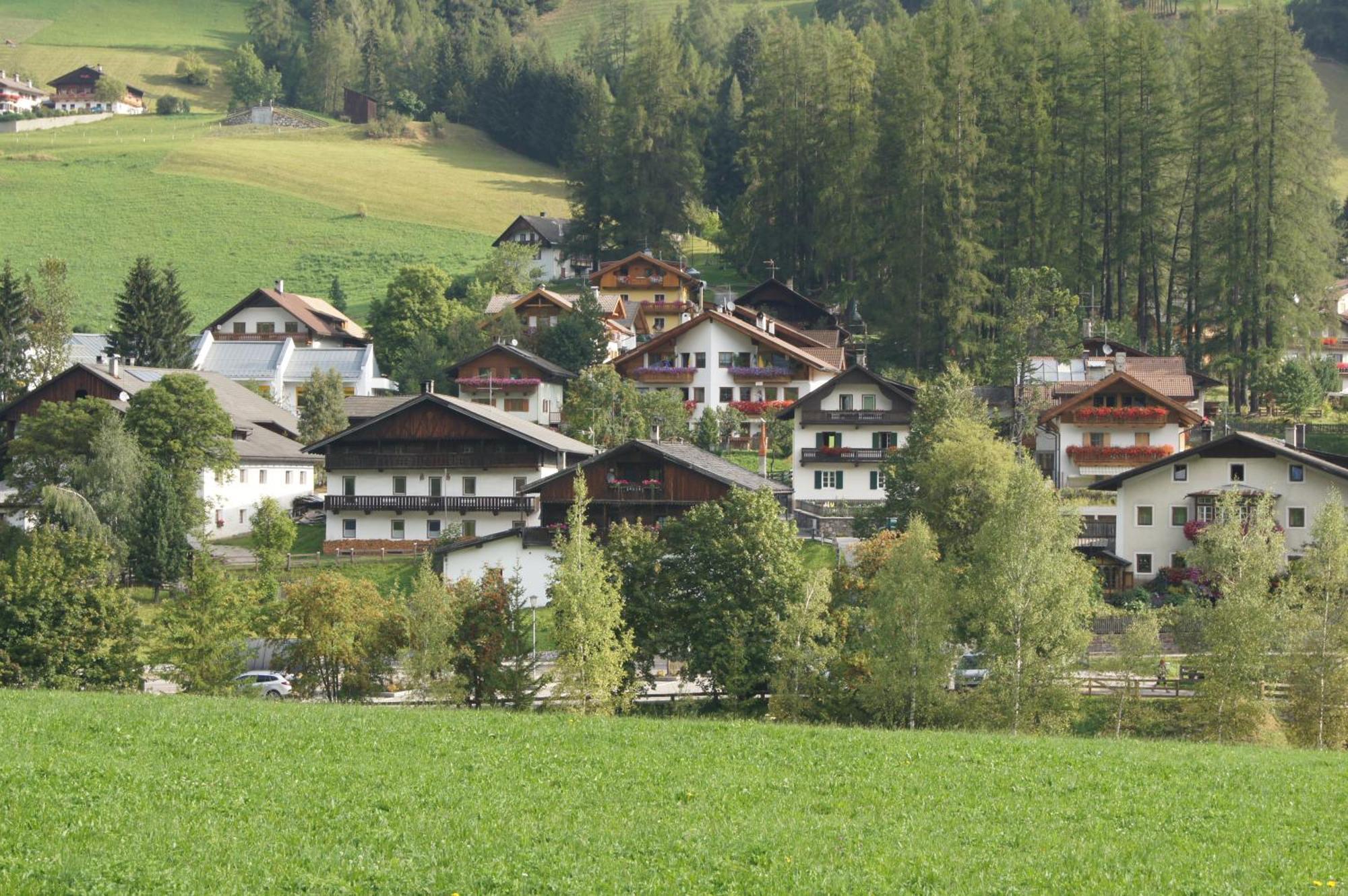 Ferienwohnungen Am Laerchenweg Sesto Kültér fotó